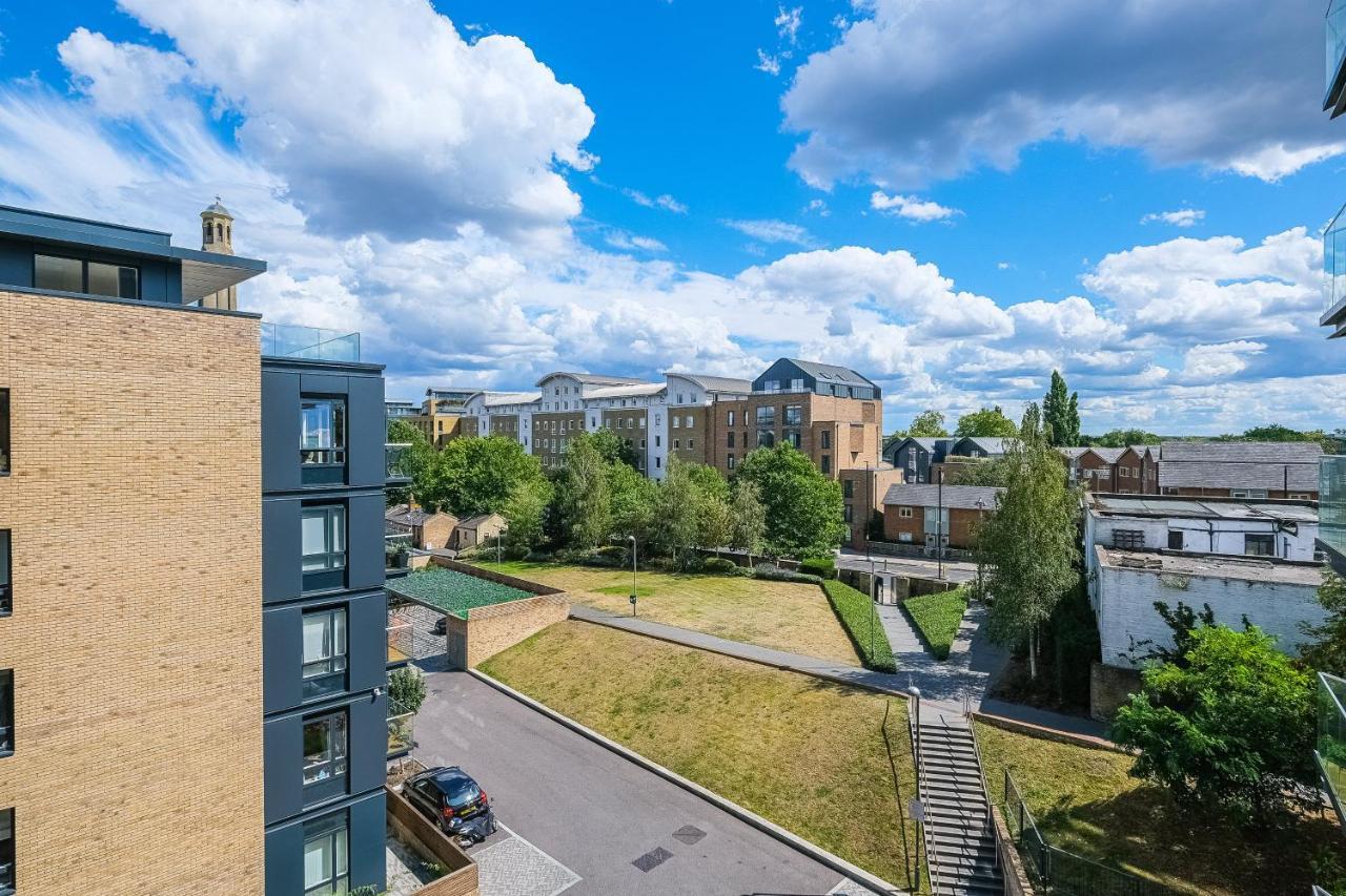 Silver Apartment Kew Bridge London Dış mekan fotoğraf