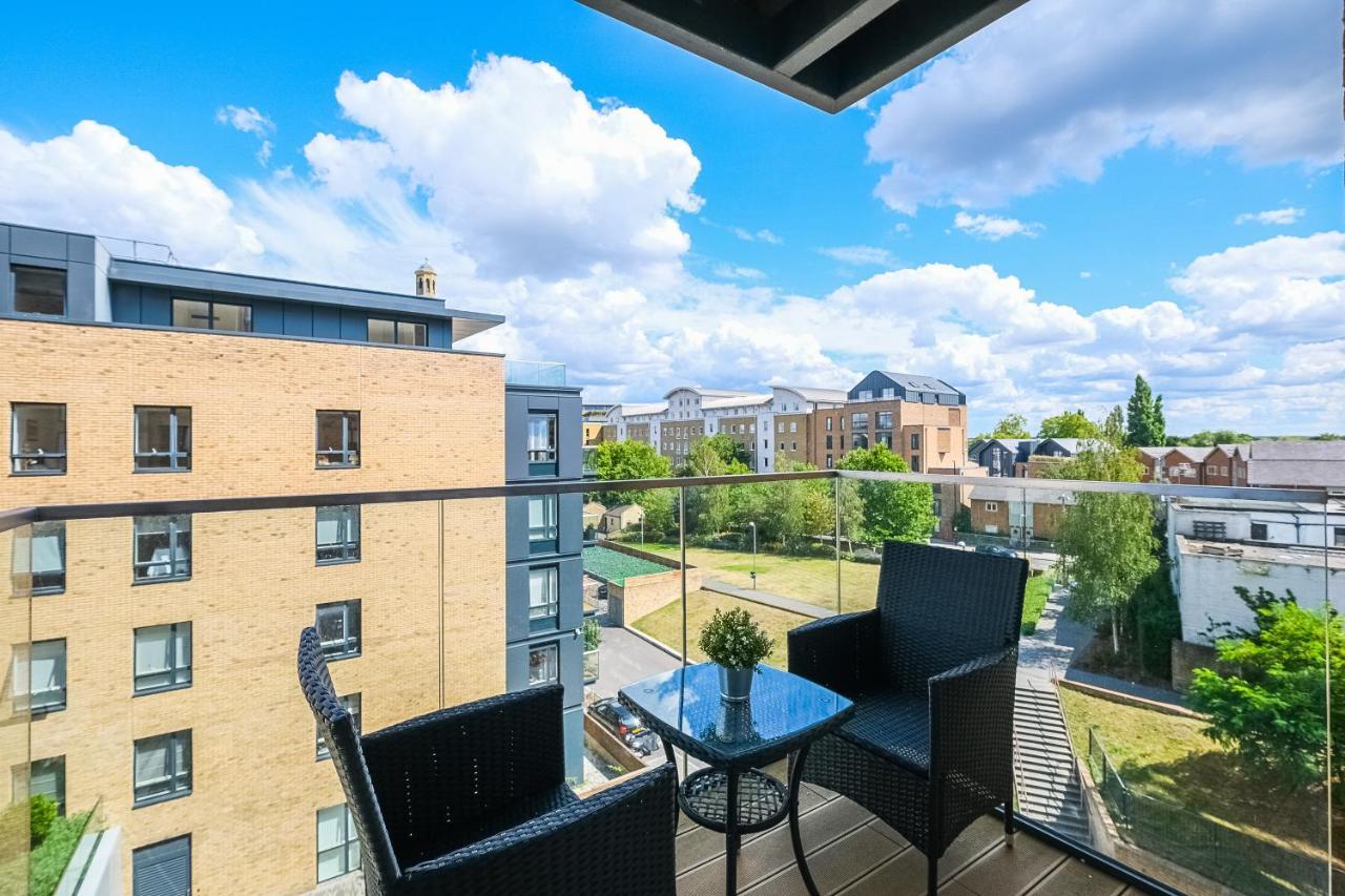 Silver Apartment Kew Bridge London Dış mekan fotoğraf