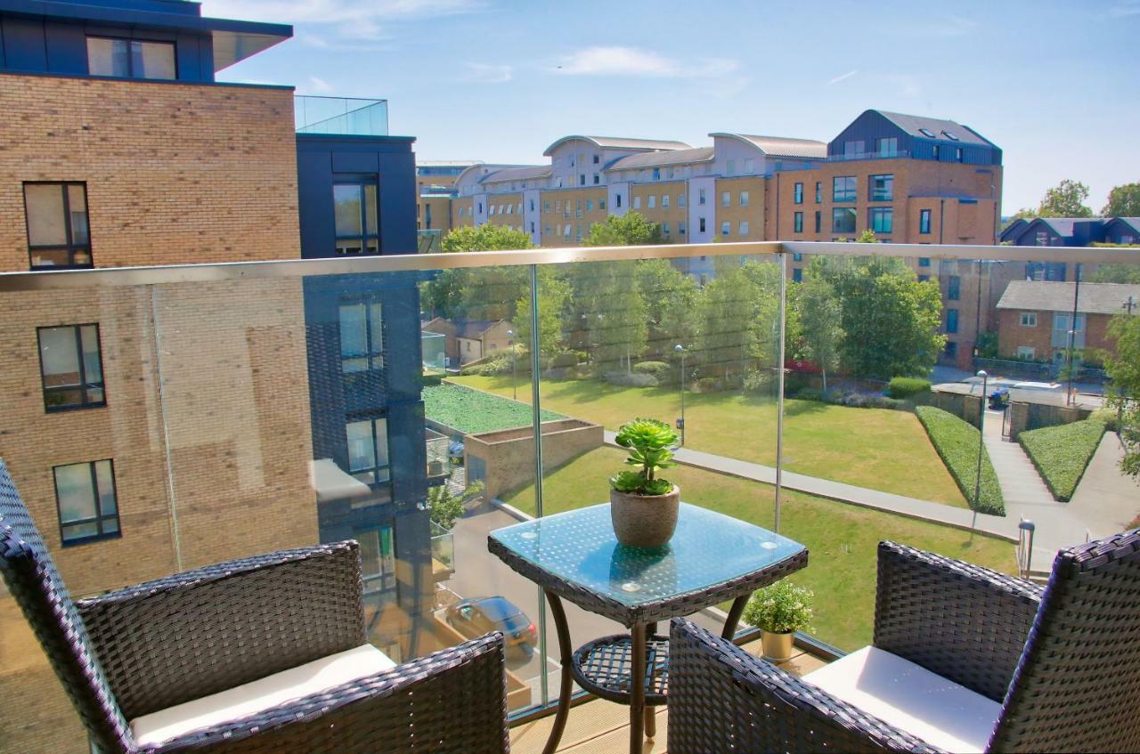 Silver Apartment Kew Bridge London Dış mekan fotoğraf